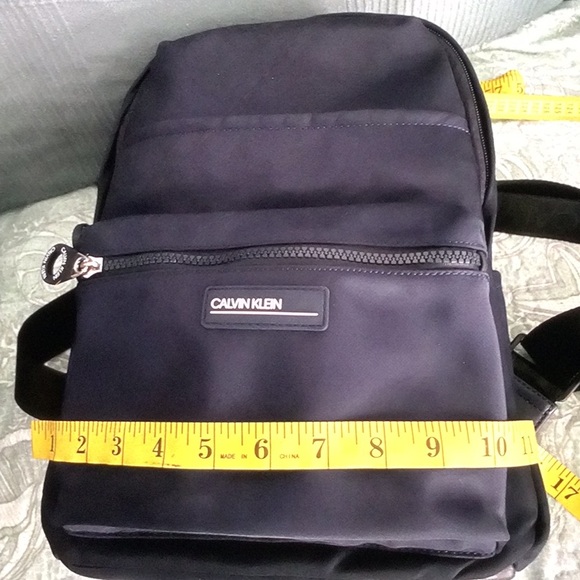Calvin Klein navy blue backpack with pockets for water bottles - Picture 7 of 10